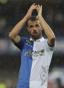 VERONA, ITALY - MAY 15: Riccardo Meggiorini of AC Chievo Verona salutes the fans at the end of the Serie A match between AC Chievo Verona and Bologna FC at Stadio Marc'Antonio Bentegodi on May 15, 2016 in Verona, Italy. (Photo by Marco Luzzani/Getty Images)