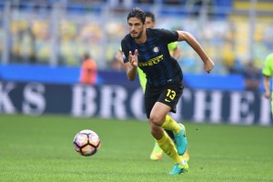 MILAN, ITALY - SEPTEMBER 25: Andrea Ranocchia of FC Internazionale in action during the Serie A match between FC Internazionale and Bologna FC at Stadio Giuseppe Meazza on September 25, 2016 in Milan, Italy. (Photo by Claudio Villa - Inter/Inter via Getty Images)