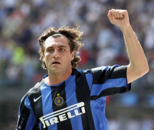 MILAN, ITALY - MAY 1: Christian Vieri of Inter Milan celebrates scoring their second goal during the Serie A match between Inter Milan and Siena at the Giuseppe Meazza San Siro stadium on May 1, 2005 in Milan, Italy. (Photo by New Press/Getty Images)