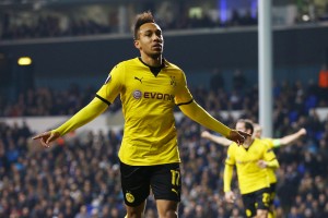 LONDON, ENGLAND - MARCH 17: Pierre-Emerick Aubameyang of Borussia Dortmund celebrates as he scores their second goal during the UEFA Europa League round of 16, second leg match between Tottenham Hotspur and Borussia Dortmund at White Hart Lane on March 17, 2016 in London, England. (Photo by Paul Gilham/Getty Images)