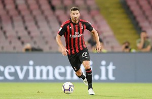 NAPLES, ITALY - AUGUST 25: Mateo Musacchio of AC Milan in action during the serie A match between SSC Napoli and AC Milan at Stadio San Paolo on August 25, 2018 in Naples, Italy. (Photo by Francesco Pecoraro/Getty Images)