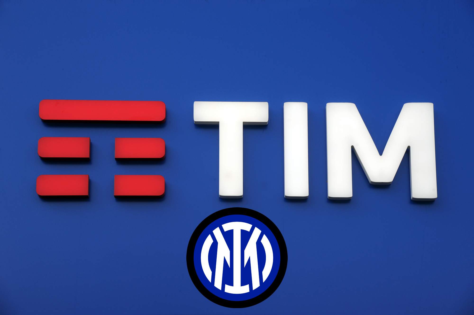 Inter, nuovo sponsor pesante: trattativa in corso con TIM